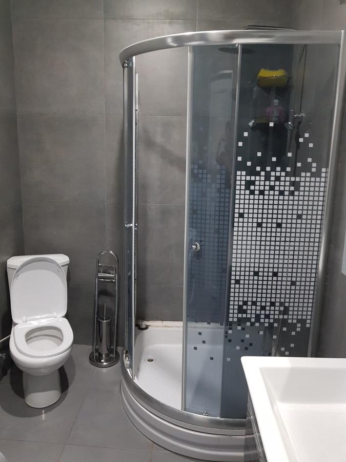 Apartments Cira 01 Батуми Екстериор снимка